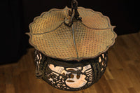 月蔓の透かし絵や青波海模様で風情ある球型吊り灯籠　DC8732