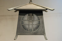 ダイヤガラス窓で煌びやかな角型吊り灯籠　DC8735