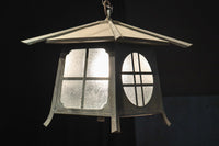 ダイヤガラス窓で煌びやかな角型吊り灯籠　DC8735