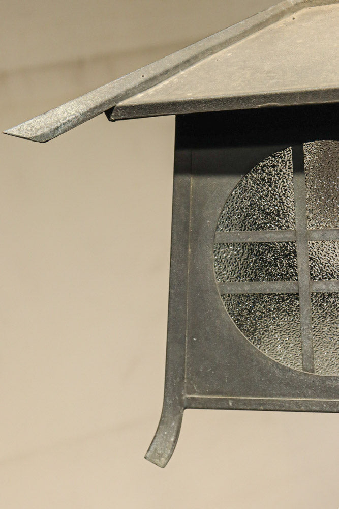 ダイヤガラス窓で煌びやかな角型吊り灯籠　DC8735