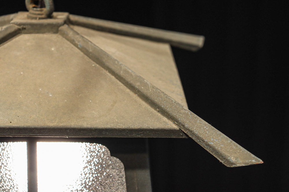 ダイヤガラス窓で煌びやかな角型吊り灯籠　DC8735