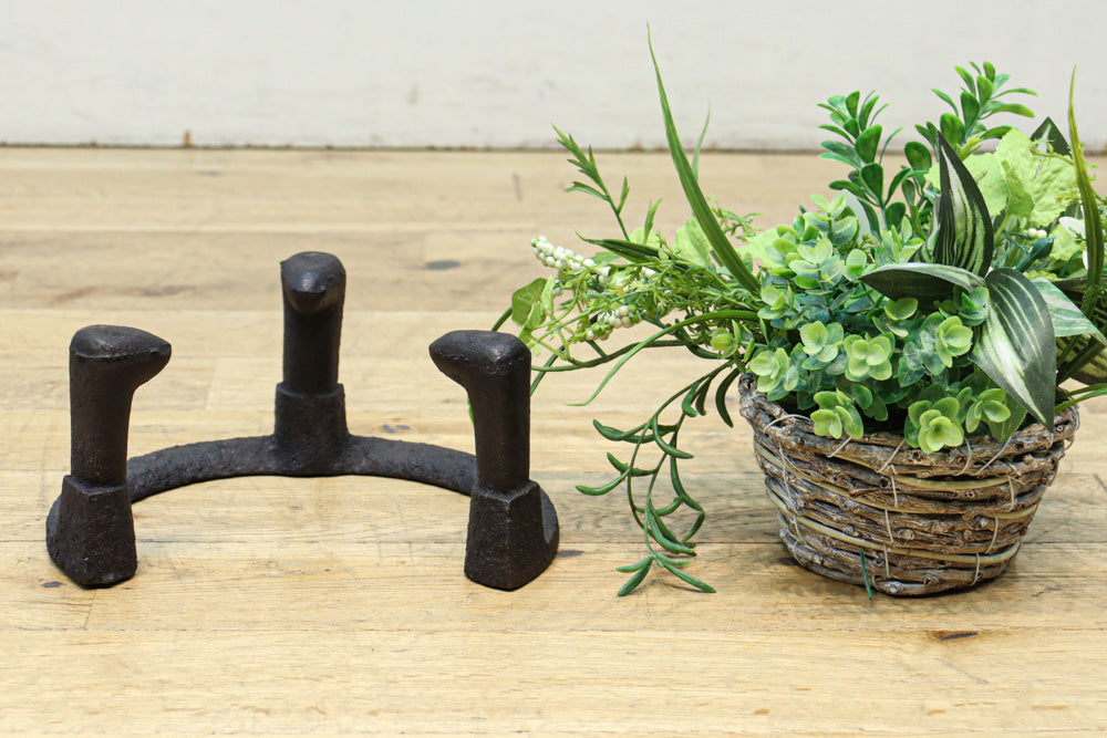 どっしりと安定感ある五徳　DC8745