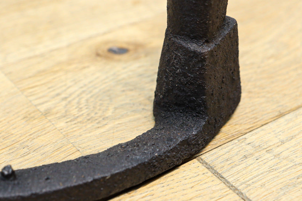 どっしりと安定感ある五徳　DC8745