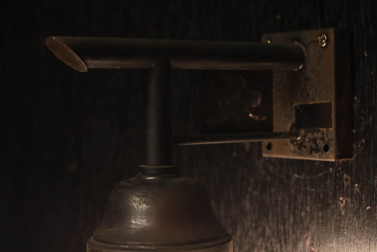 花柄透かし絵金具で趣き溢れるブラケット　DC8754