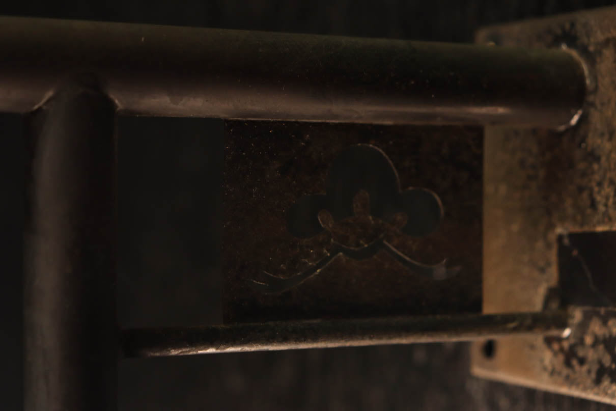 花柄透かし絵金具で趣き溢れるブラケット　DC8754