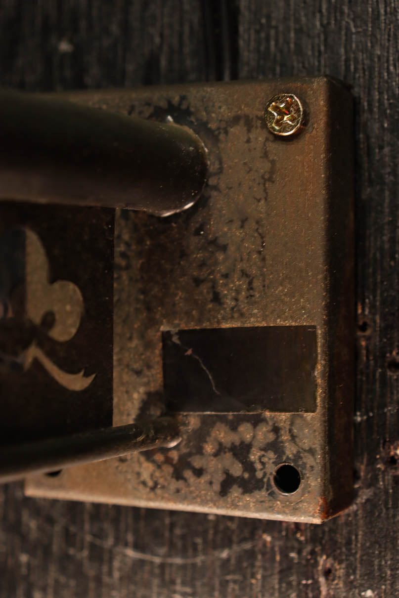 花柄透かし絵金具で趣き溢れるブラケット　DC8754