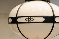 可愛らしい菊菱装飾金具を纏う雪洞型の電笠　DC8757