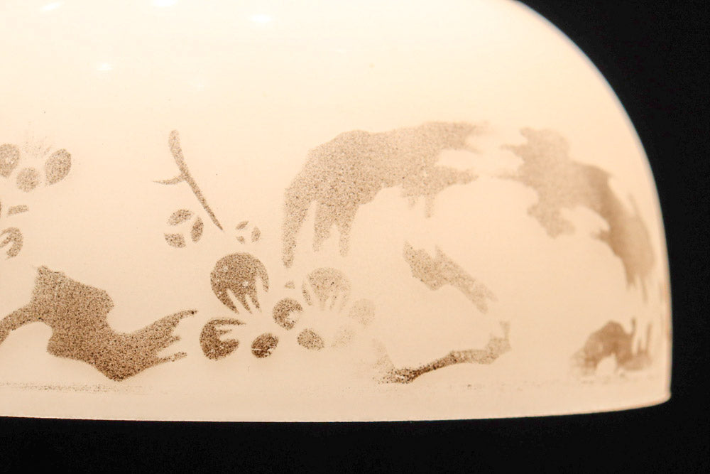 和柄模様を施した風情あるお椀型電笠　DC8758