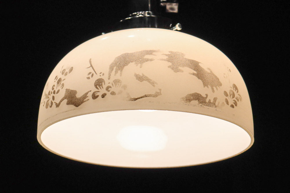 和柄模様を施した風情あるお椀型電笠　DC8758