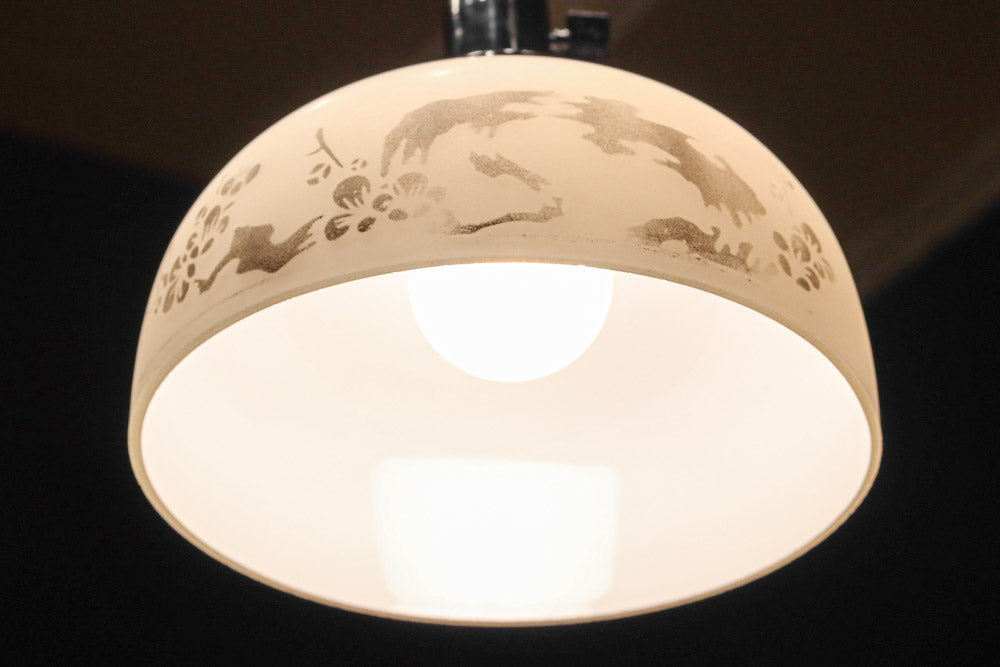 和柄模様を施した風情あるお椀型電笠　DC8758