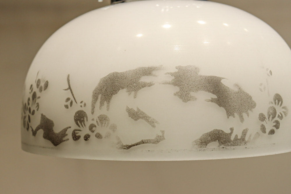 和柄模様を施した風情あるお椀型電笠　DC8758