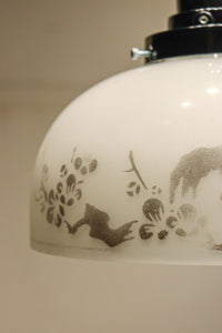 和柄模様を施した風情あるお椀型電笠　DC8758