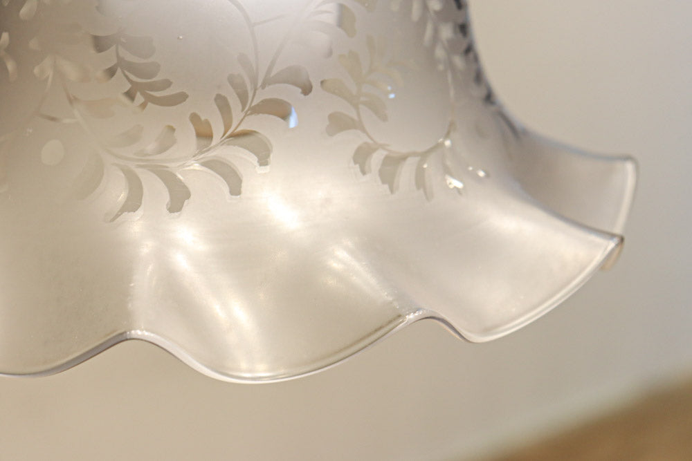 大正浪漫!! 柔らかなフリルの笠から優しい明かりが漏れる電笠　DC8759