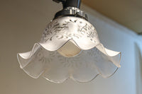 大正浪漫!! 柔らかなフリルの笠から優しい明かりが漏れる電笠　DC8759