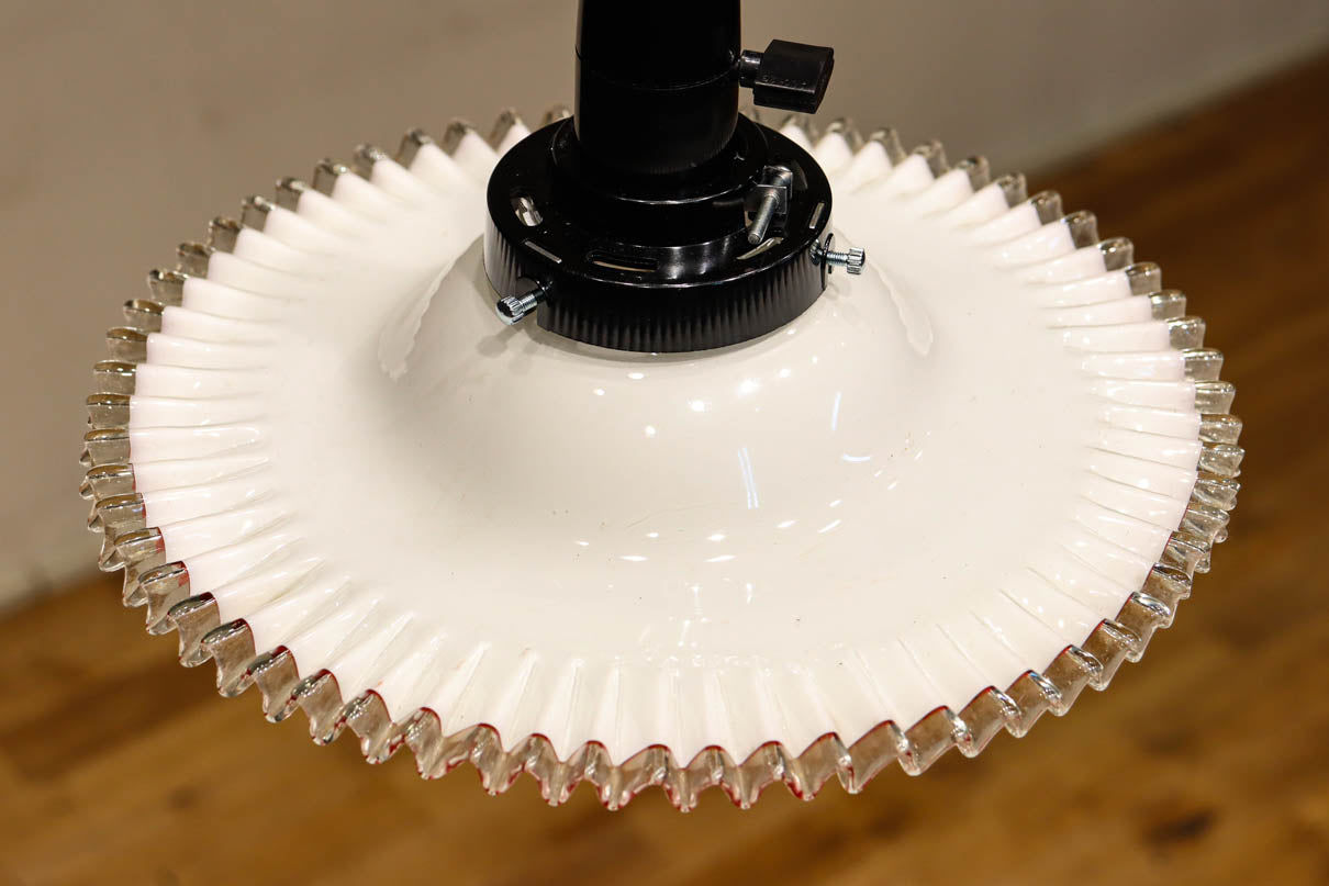 珍品‼下から見上げると赤の縁取りがモダンに輝く素敵な電笠　DC8761