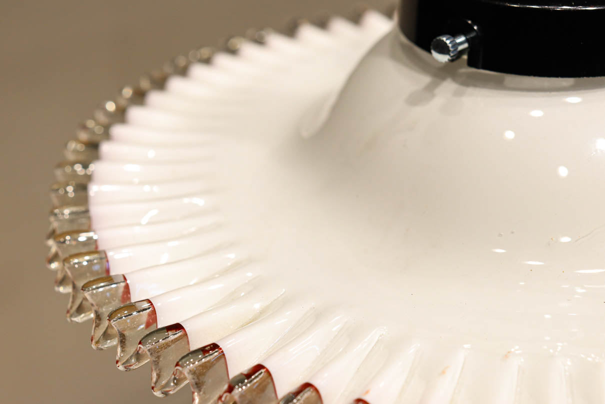 珍品‼下から見上げると赤の縁取りがモダンに輝く素敵な電笠　DC8761