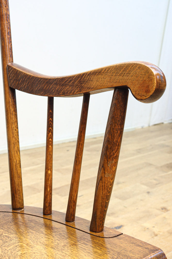 艶味を増した美しい色彩の風格漂うロッキングチェア　DC8765