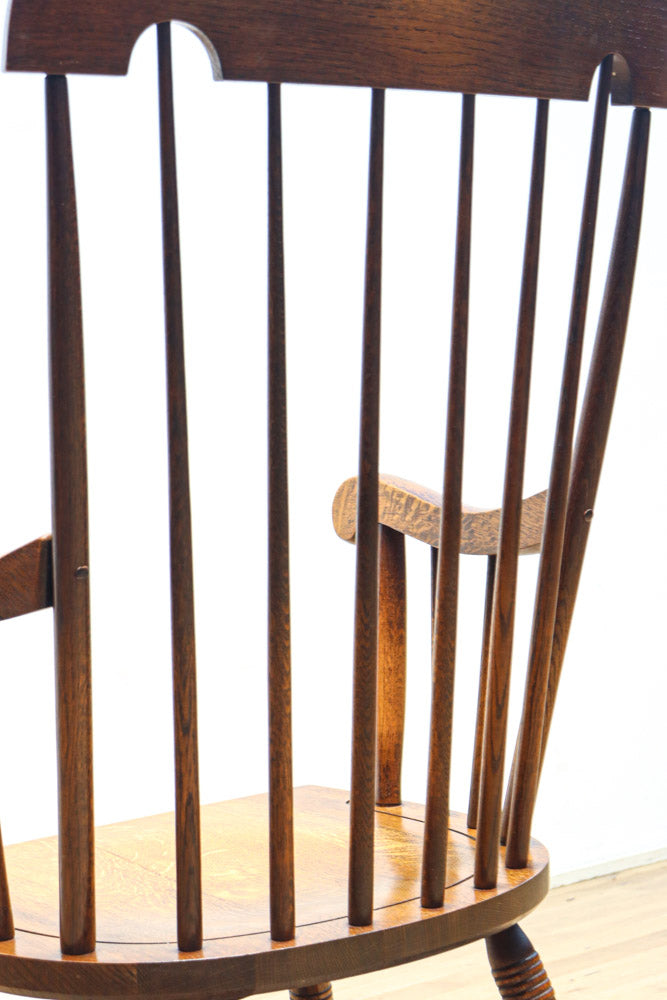 艶味を増した美しい色彩の風格漂うロッキングチェア　DC8765