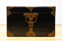 黒漆と繊細な模様入り装飾金具で風情ある挟み箱　DC8766