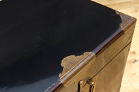 黒漆と繊細な模様入り装飾金具で風情ある挟み箱　DC8766