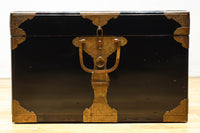 黒漆と繊細な模様入り装飾金具で風情ある挟み箱　DC8766