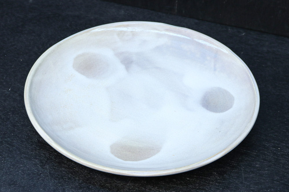 淡く色づく御本の模様が浮かぶ粉引大皿(共箱付き)　DC8778