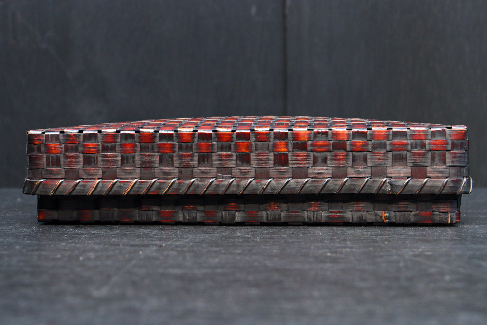 鮮やかな編み目模様の味わい溢れる竹編みの文入れ　DC8779