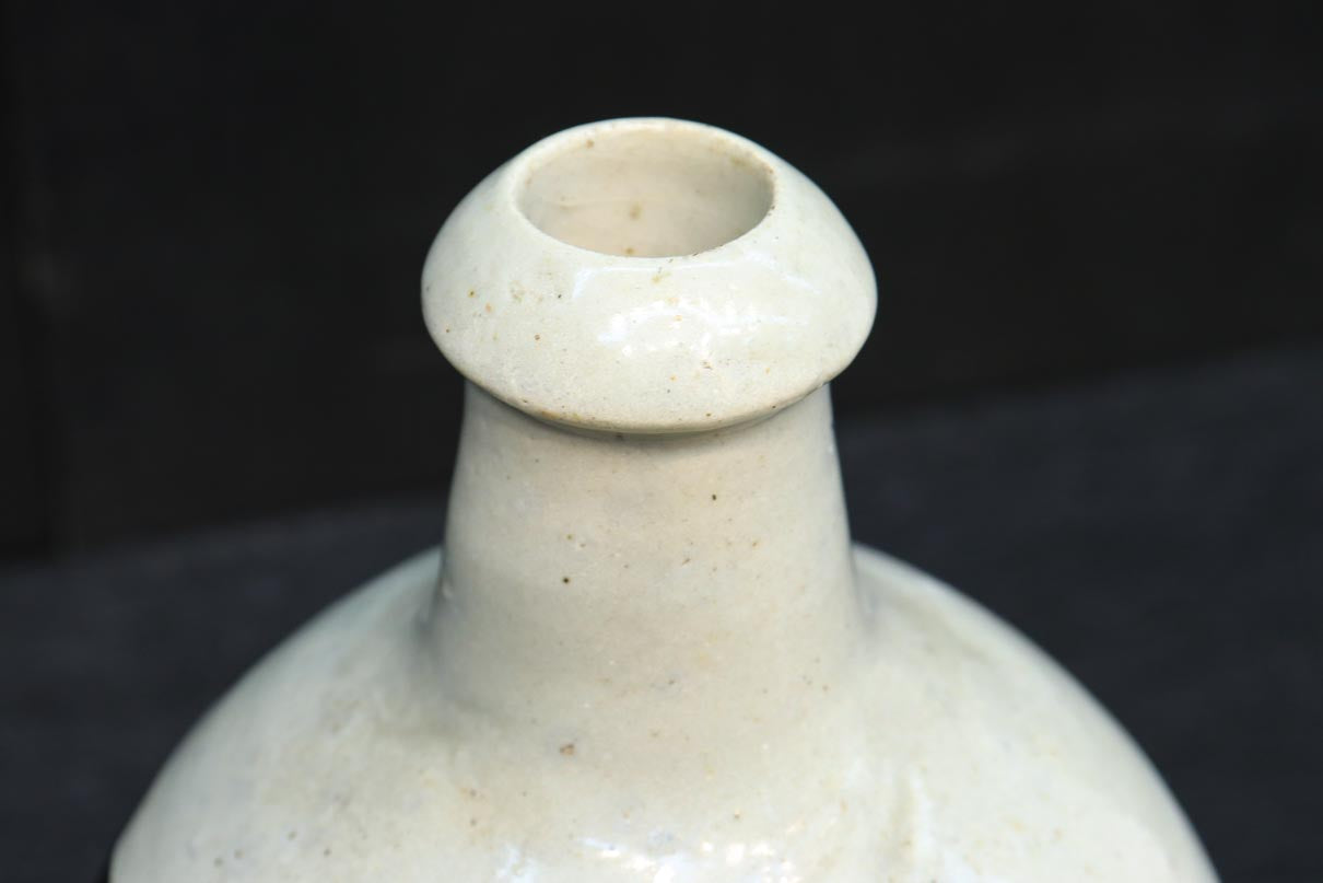 白地に達筆な文字が力強い大振りの酒徳利　DC8786ab　在庫(a:1 b:1)個