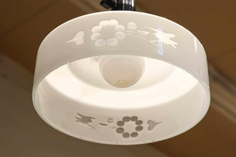 梅の花と小鳥の透かし模様が上品な電笠　DC8791