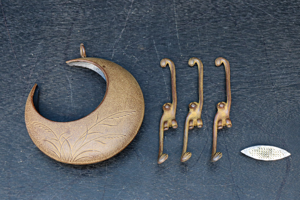 Antique tool (Hanging flower vase) DC8794