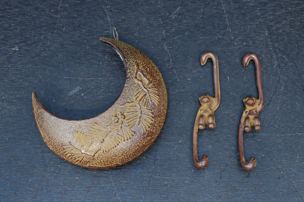 Antique tool (Hanging flower vase) DC8795