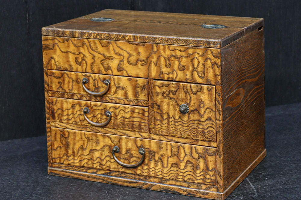 Antique tools DC8807