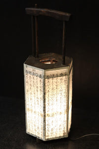 崩し文字で文章を書いた和紙付き六角型行灯(あんどん)  DC8811