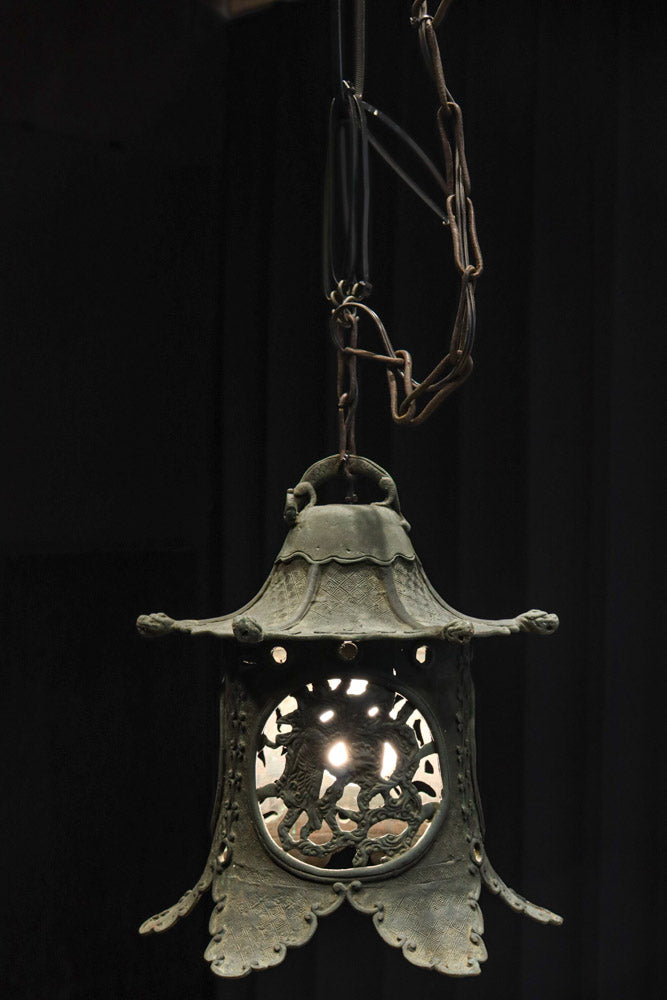 幻想的な雰囲気漂う真鍮製吊り灯籠　DC8812