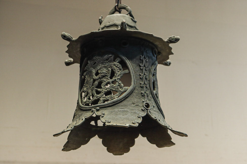 幻想的な雰囲気漂う真鍮製吊り灯籠　DC8812