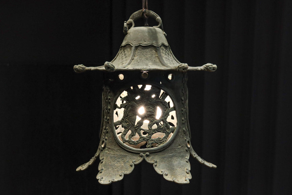 幻想的な雰囲気漂う真鍮製吊り灯籠　DC8812