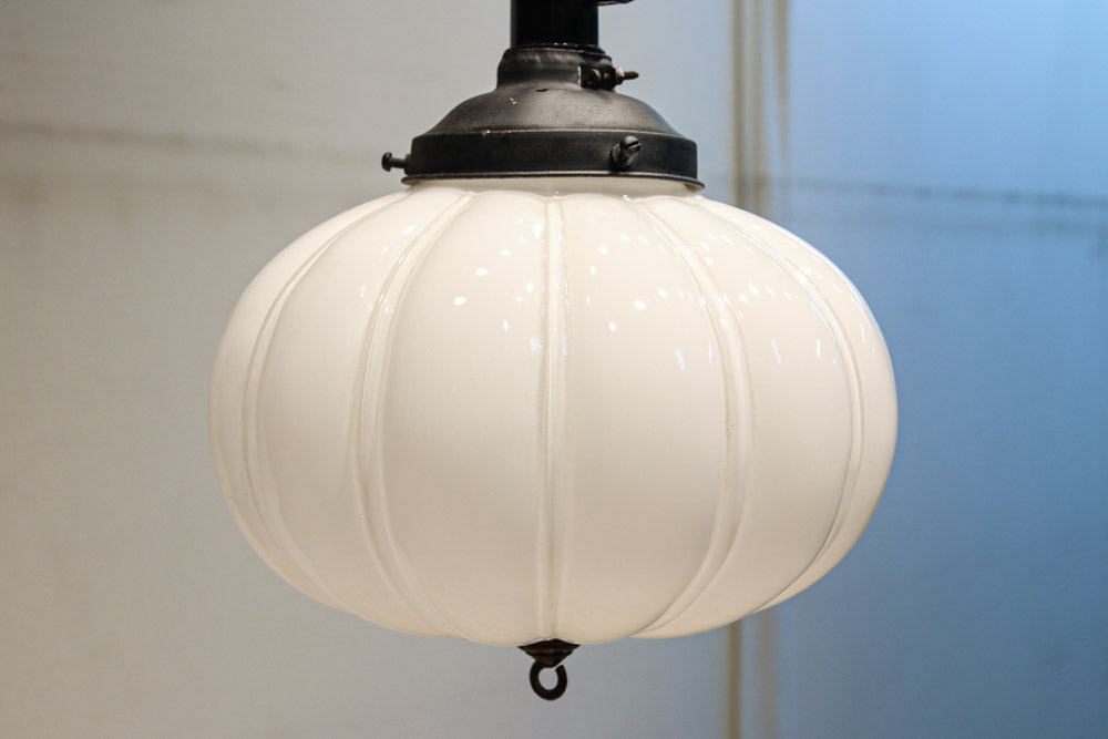 Pressed glass lampshade DC8816