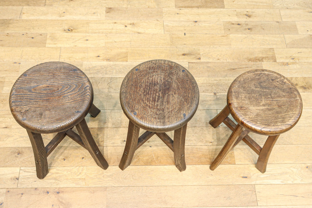 Antique stool DC8834abc