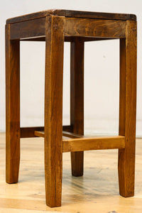 柔らかな風合いの懐かしい味のある角スツール　DC8835abcd　在庫(a:1 b:1 c:1 d:1)脚