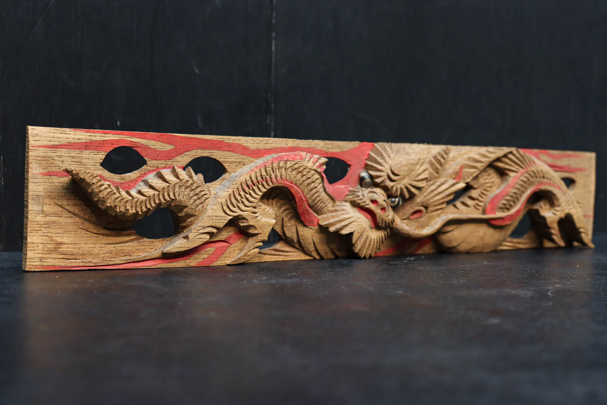 small carved ornaments DC8839