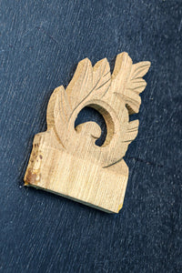 Set of 5 small carved ornaments DC8841ab