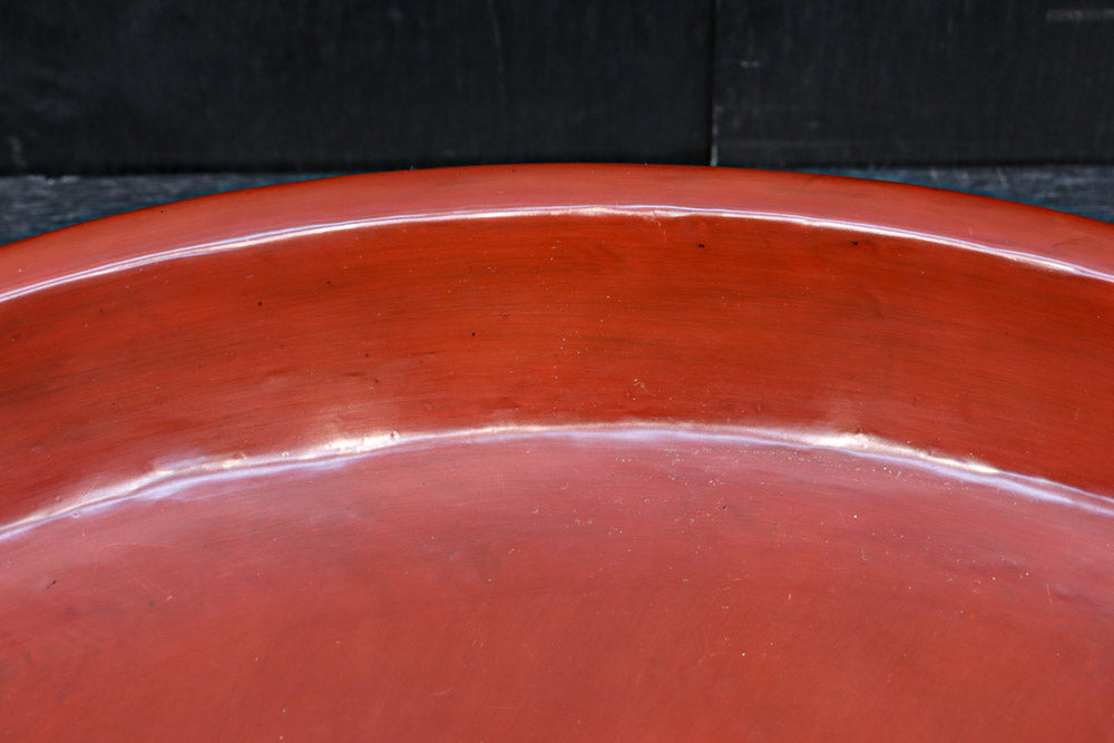 深みある朱漆で風情溢れる丸盆　DC8850