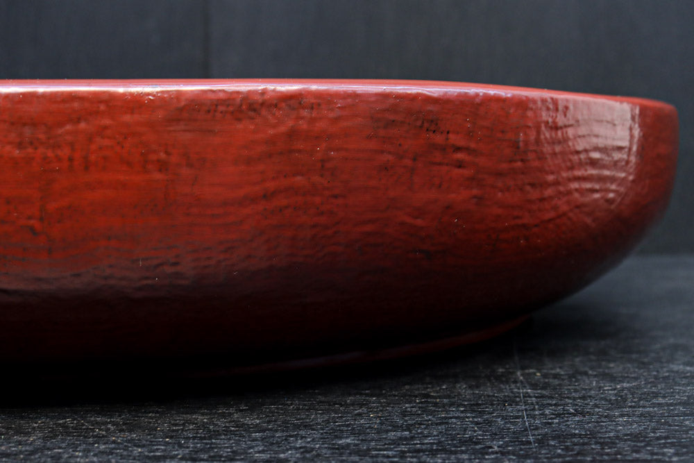 深みある朱漆で風情溢れる丸盆　DC8850