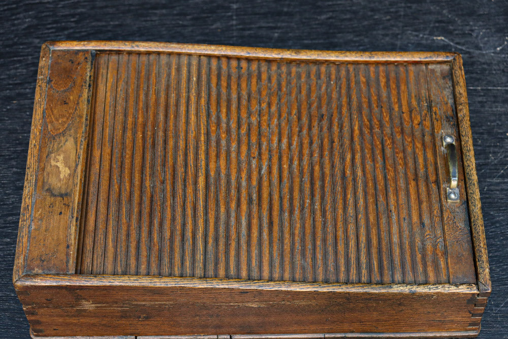 Antique tool box DC8853