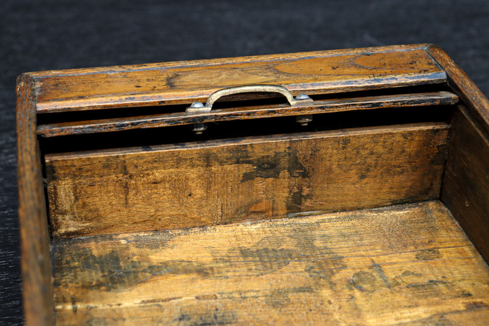 Antique tool box DC8853