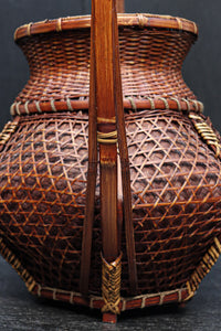 大きな持ち手と籠目模様で華のある花カゴ　DC8855　在庫1組