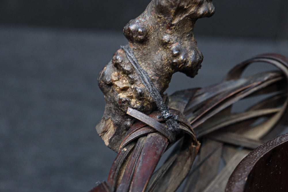 造形的なデザインで風情溢れる花カゴ　DC8856　在庫1組