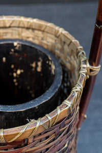 濃淡のある色彩で風情溢れる花カゴ　DC8859　在庫1組