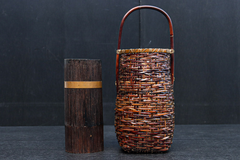 濃淡のある色彩で風情溢れる花カゴ　DC8859　在庫1組