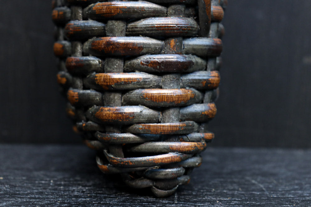 一輪挿しに!! 小型サイズの竹編み花カゴ　DC8860　在庫1組